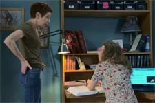 Léa apprend à Babeth qu?Hugo est en danger de mort !