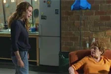 Léa part travailler le ventre vide