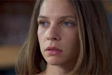 Léa retrouve Cristal, sa chérie !