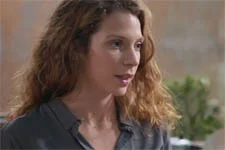 Léa se confie sur Camille à Yolande