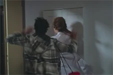 Léa se fait AGRESSER par Alexandra !