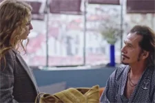 Léa tente de raisonner Jocelyn