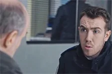 Léo conseille à Kévin de balancer Jenny !