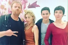 Les comédiens de la nouvelle équipe du commissariat fêtent leur première année au Mistral !