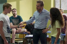 Luis révèle le lourd secret de Mila à tout le monde !