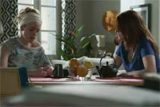 Luna annonce à Olga que le cauchemar est terminé