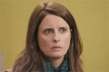 Luna apprend que Paul Simonian souhaite briser le couple qu?elle forme avec Sacha !