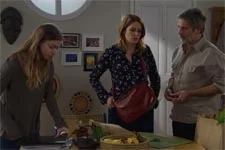 Luna et Sacha font une terrible découverte dans le sac d?Océane !