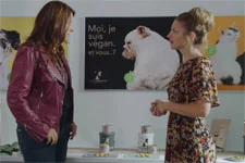 Luna se fait passer pour une journaliste !