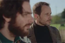 Mao donne une leçon de tire à Elias