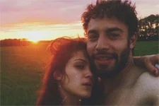 Marwan Berreni (Abdel) et Myra Tyliann (Alison) : Ils officialisent leur couple dans la vraie vie !