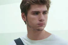 Mila cache le harcèlement qu’elle subit à Théo