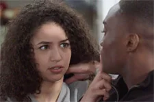 Mila espère être la première et la dernière copine de Valère