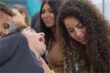 Mila met la pression à Tom pour le faire parler !