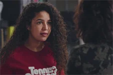 Mila nie être une voleuse et se fâche contre Jeanne !