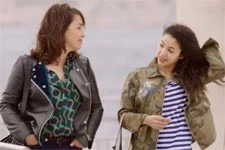 Mila prend Jeanne par les sentiments