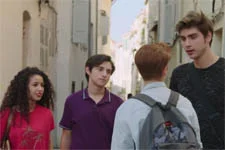 Mila, Tom et Théo insistent auprès d’Antoine pour savoir qui est Victor !