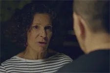 Mirta annonce à Karim que Roland souhaite faire capoter le casse !