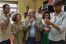 Mirta et Roland trinquent avec leurs amis avant de partir en Russie !