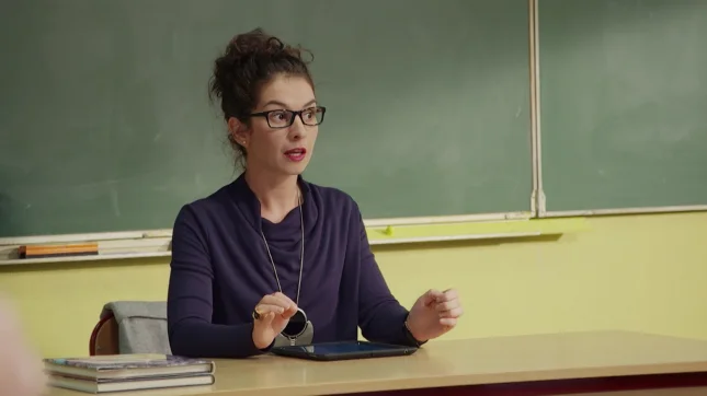 Mme Péchaud débarque à Scotto