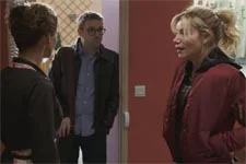 Nathan a des idées pour l?épilation du maillot d?Ariane