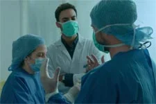 Nicolas débute une lourde intervention !