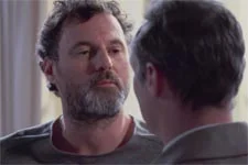 Nicolas demande à Xavier de garder un secret