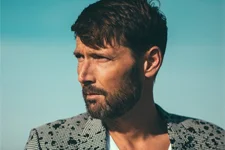 Nouveau compagnon, mariage, adoption : Laurent Kérusoré (Thomas de Plus belle la vie) se confie sur sa vie