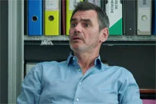 Patrick accepte qu’Eric aille arrêter Elias !