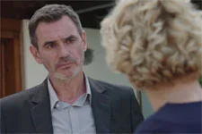 Patrick apprend qu’Anne est une « femme indigne » qui vole les hommes mariés !