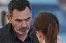 Patrick conseille fortement à Johanna de quitter Marseille pour ne pas se faire tuer !