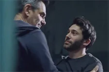 Patrick quitte Greg avec émotion !