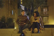 Patrick réconforte Alexandra