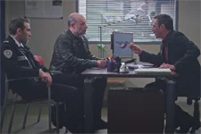 Patrick REFUSE de croire Kévin et Léo !