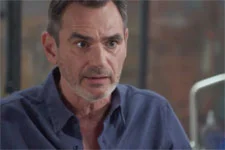 Patrick s’attire les foudres de Léa et Yolande !