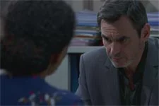 Patrick suppose que Claire faisait chanter l?Enchanteur !