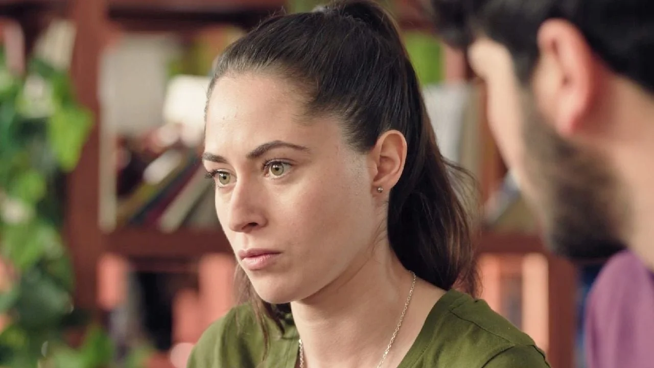 Plus belle la vie : “Elle est capable de tout”... Morgane commence à avoir des soupçons sur Laura