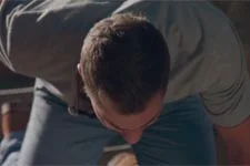 Plus belle la vie en avance : Abdel poignardé !