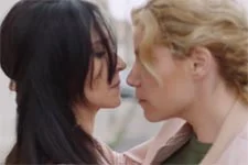 Plus belle la vie en avance : Ariane violente Samia !