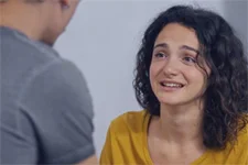Plus belle la vie en avance : Baptiste vient annoncer l'impensable à Emma !