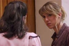 Plus belle la vie en avance : Barbara inquiète et fâchée contre Alison !