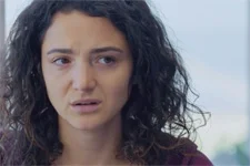 Plus belle la vie en avance : Emma et Baptiste ne récupèreront pas la garde de Mathis !