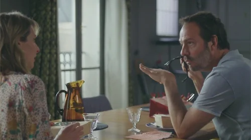 Plus belle la vie en avance : Estelle blesse Franck !