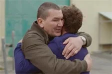 Plus belle la vie en avance : Karim / Abdel : les retrouvailles en liberté !