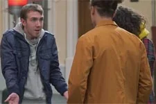 Plus belle la vie en avance : Kévin déconne avec Mathis