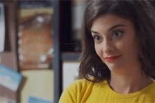 Plus belle la vie en avance : La nouvelle coupe de Sabrina