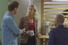 Plus belle la vie en avance : La tatoueuse masquée fait débat chez GTS !