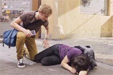 Plus belle la vie en avance : Le harcèlement de Luis va beaucoup trop loin !