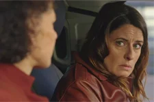 Plus belle la vie en avance : Luna espionne Pavel !