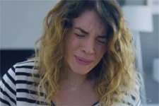 Plus belle la vie en avance : Nell a des contractions !